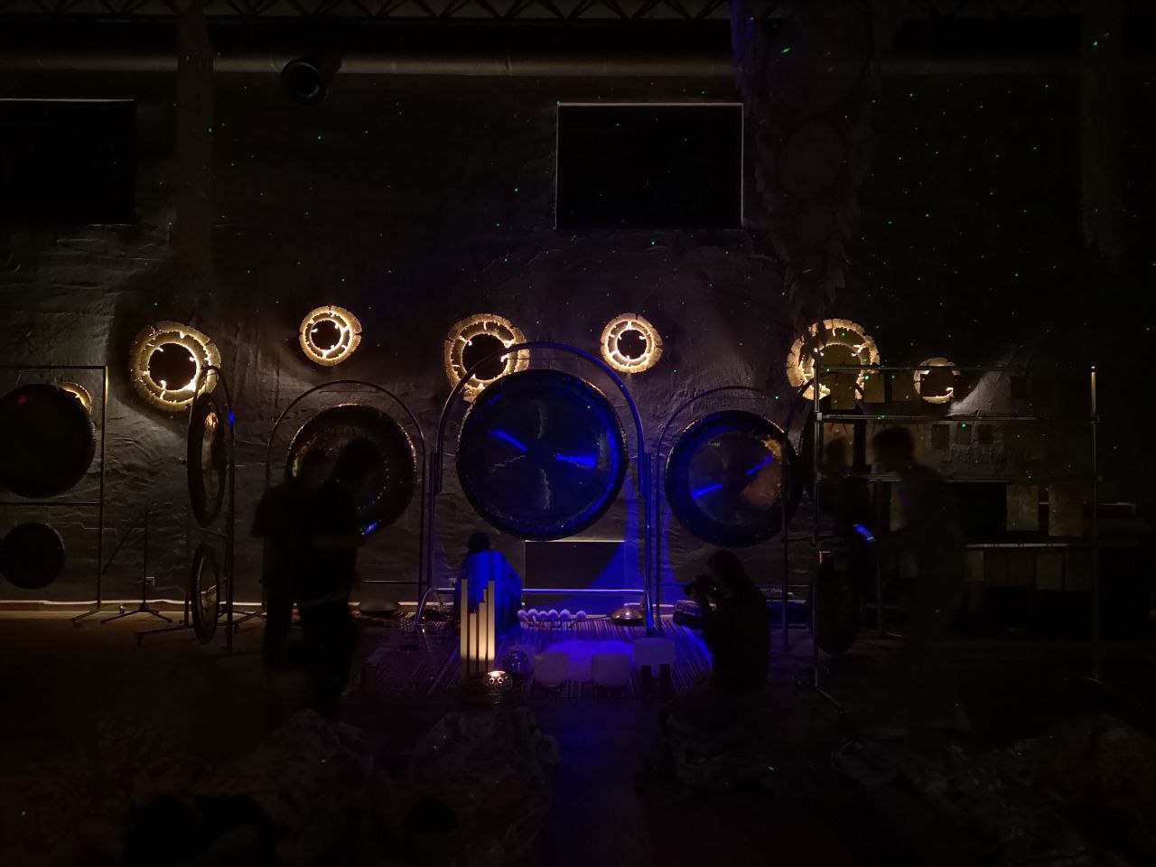 Gong wall with blue lighting